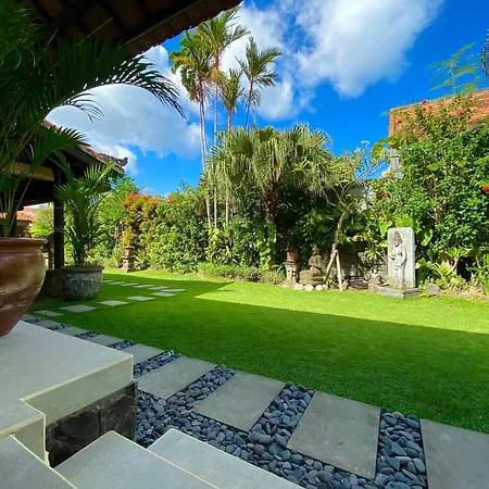 Puri Ayu Hotel Canggu  Exterior photo